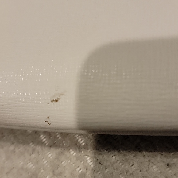 Coach Ivory Crossbody Bag with Gold Chain - Picture 6 of 16